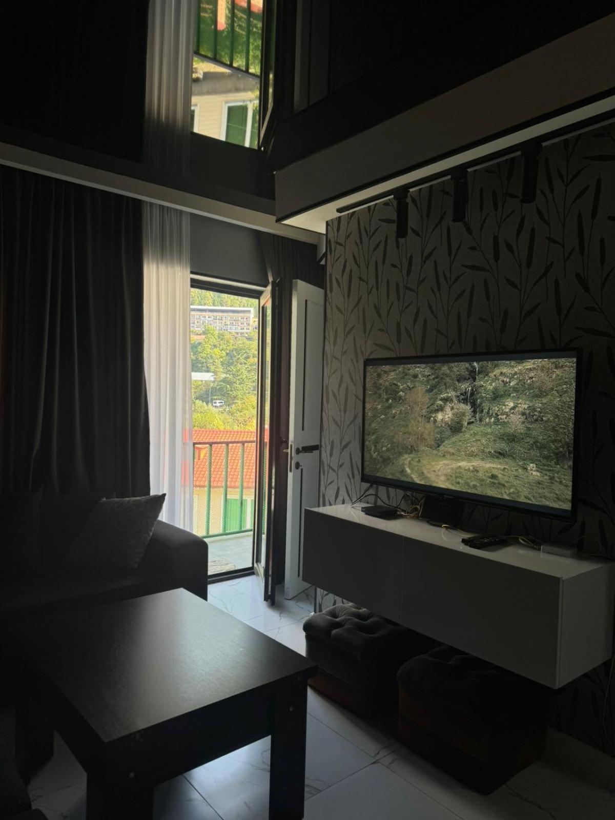 New Apartments In Borjomi Δωμάτιο φωτογραφία